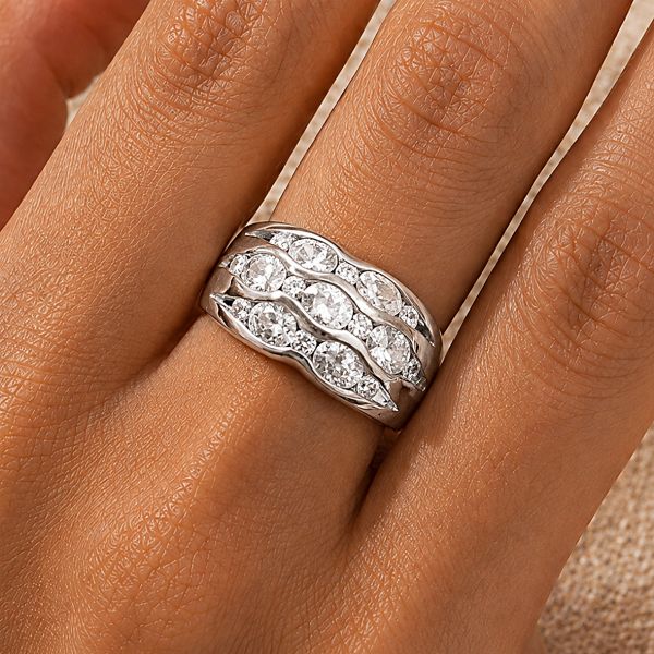 SILVER BAND RING WITH SMALL CRYSTALS
