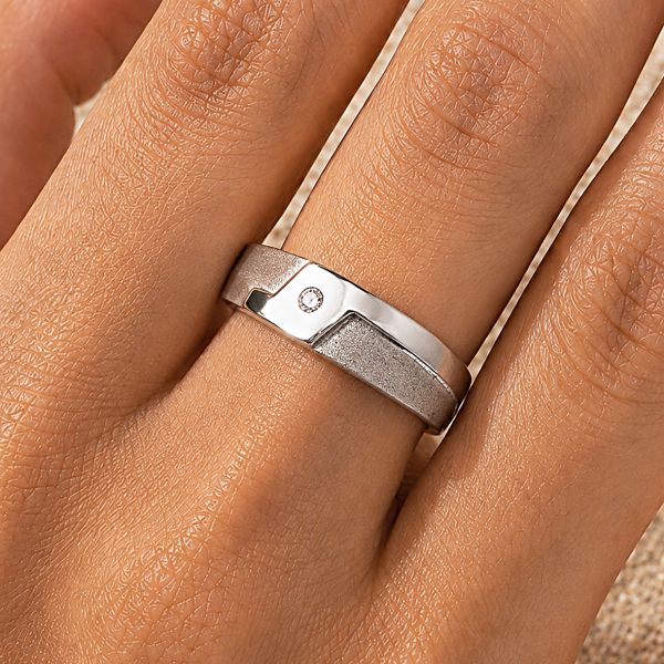 SEMI-SATIN SILVER RING