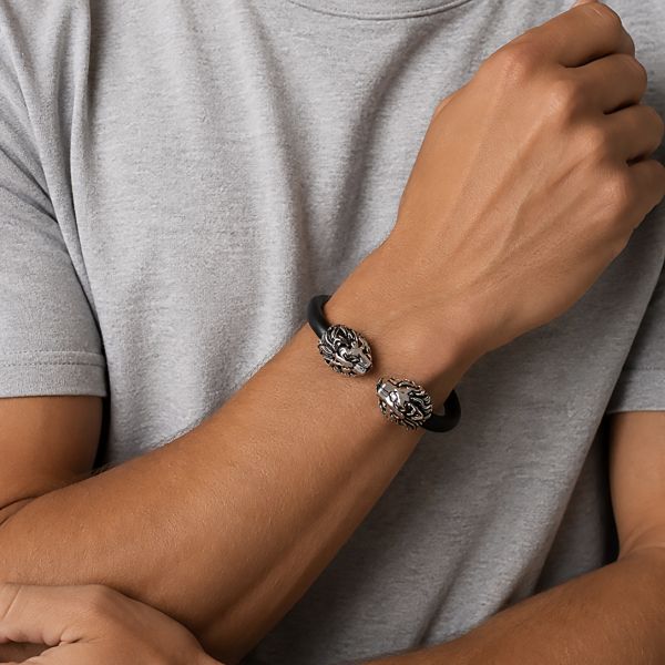 MEN’S LION BRACELET
