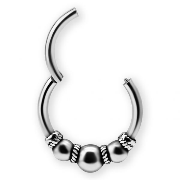 Ring in ethnic style with 3 balls