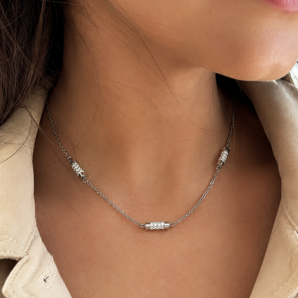 COLLAR CON TRES CILINDROS