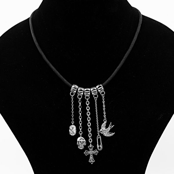 NECKLACE WITH FIVE CHARMS
