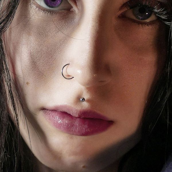 PIERCING LABIO CON BOLA