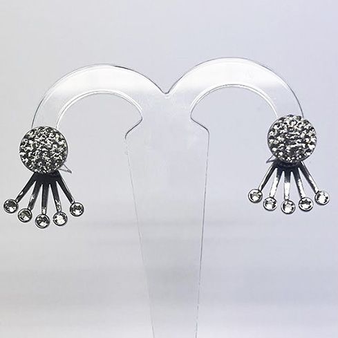 EARRINGS WITH DANGLING CRYSTALS