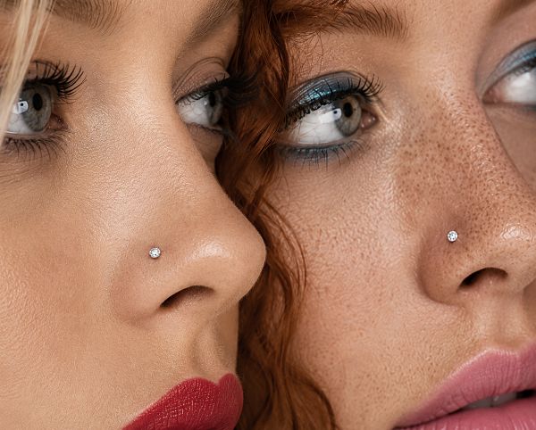 BIJOU DE NEZ EN PLATINE ET DIAMANT