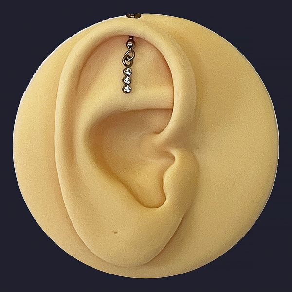 PIERCING WITH THREE HANGING CRYSTALS FOR HELIX AND LOBE