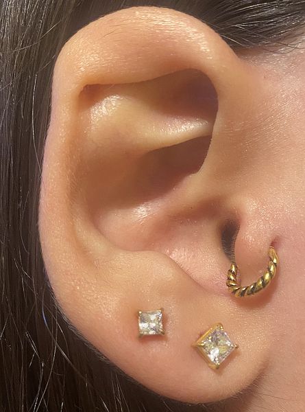 PIERCING TRESSE DORÉE