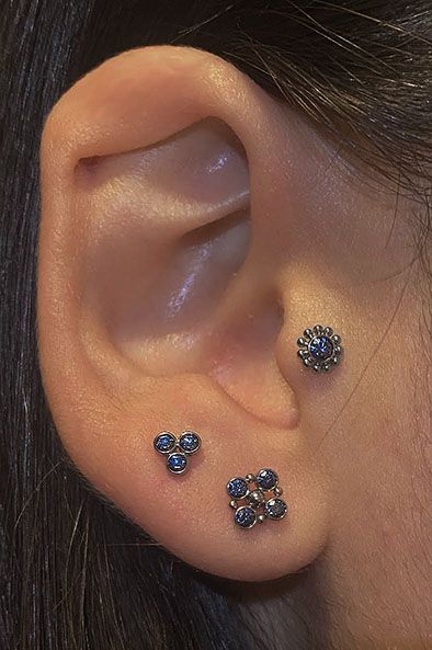 BAR PIERCING AND COMPONENT WITH CRYSTAL AND SPHERES