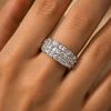 ANELLO D'ARGENTO CON NUMEROSI CRISTALLI TAGLIO BAGUETTE