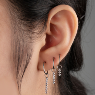 PENDENTIF AVEC RANG DE DIAMANTS POUR PIERCING CIRCULAIRE