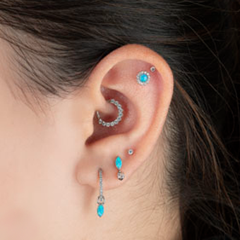 ROOK PIERCING CLICKER WITH CUBIC ZIRCONIA