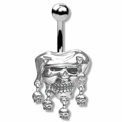 BAUCHNABELPIERCING MIT SCHÄDEL