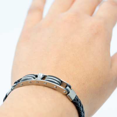 BRACELET EN CUIR TRESSÉ