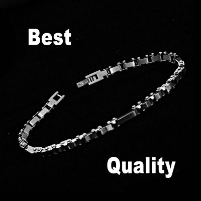 BRACELET WITH JOINTED SEGMENTS