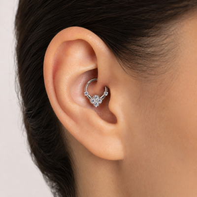 ARO CLICKER CON ZIRCONIA PREMIUM EN FORMA DE ROMBO