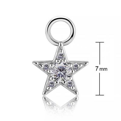 COLGANTE CON ESTRELLA DE CRISTALES