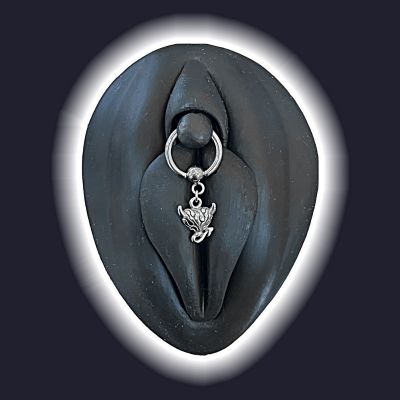 INTIMRING PIERCING MIT TEUFELHERZ