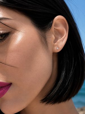 SOLID GOLD AND CRYSTAL LABRET PIERCING