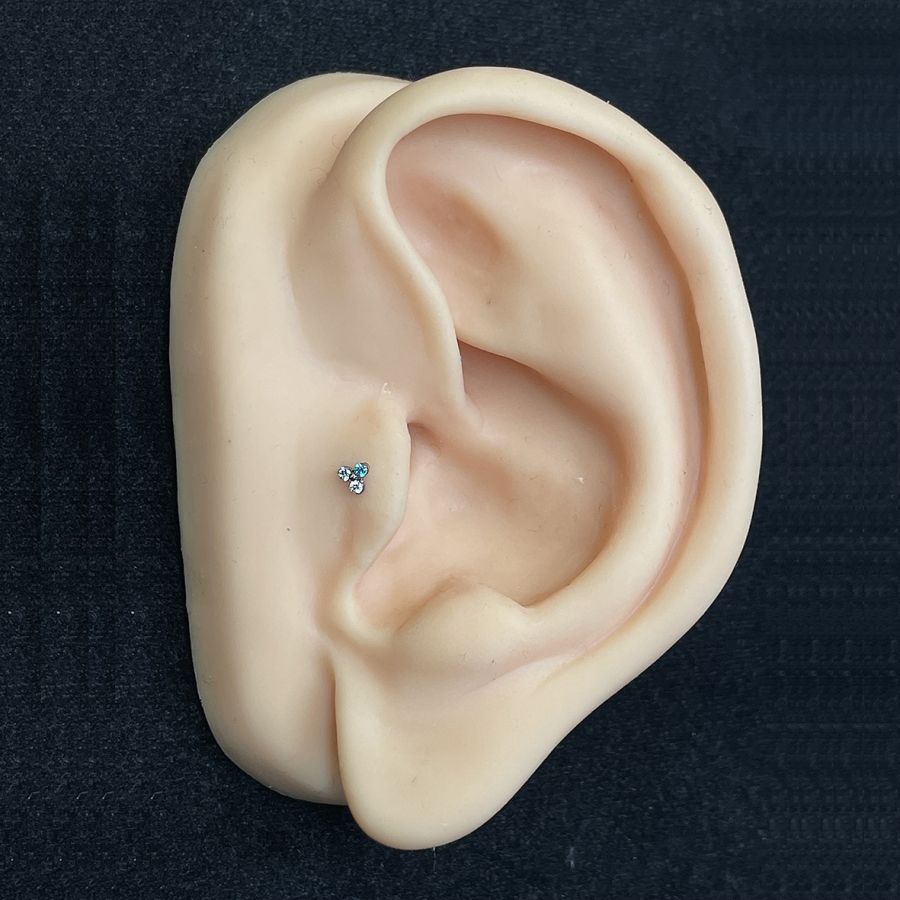 Piercing micro outlet labret